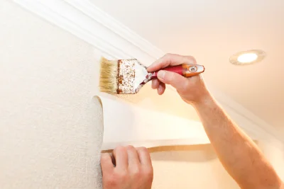 Pose de papier peint à Casanova — revêtements muraux et toiles de verre